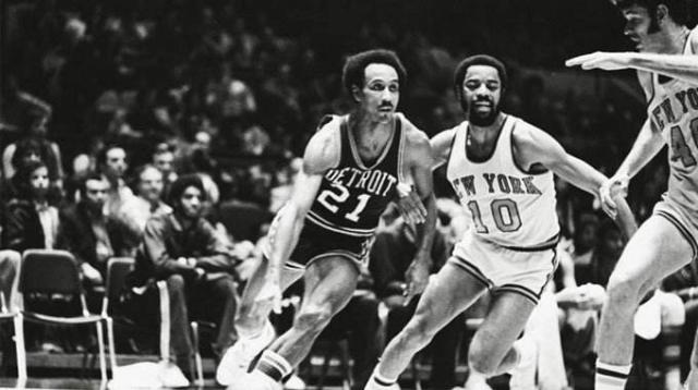 防守后送出 防守后送出