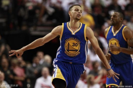 巴萨官方：亚马尔左大腿肌肉超负荷，回归训练取决于恢复情况