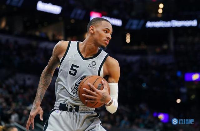 队内的老将 队内的老将