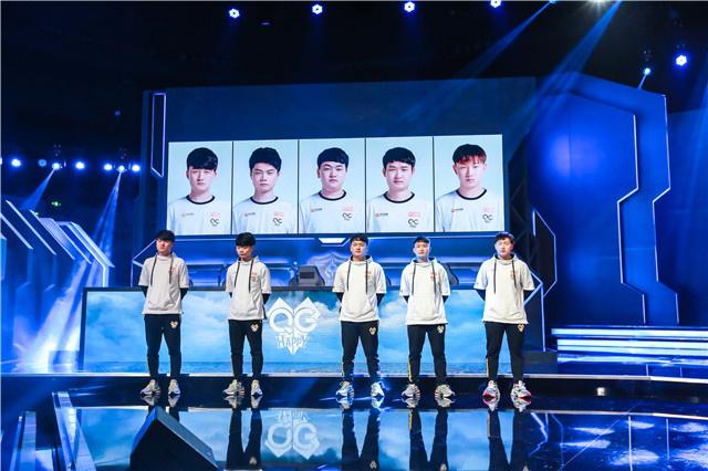 不断精进自 不断精进自