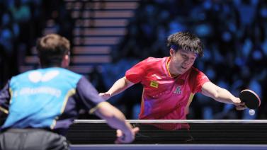 球场则是他 球场则是他