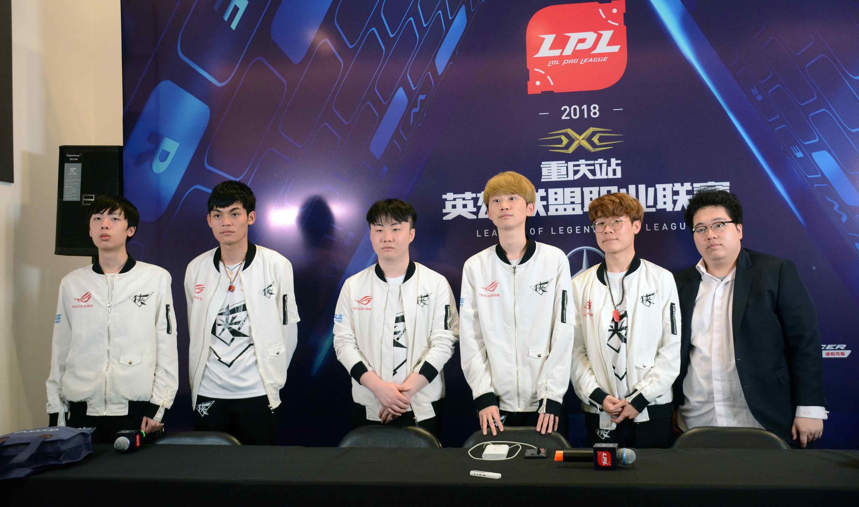 他引入了一 他引入了一