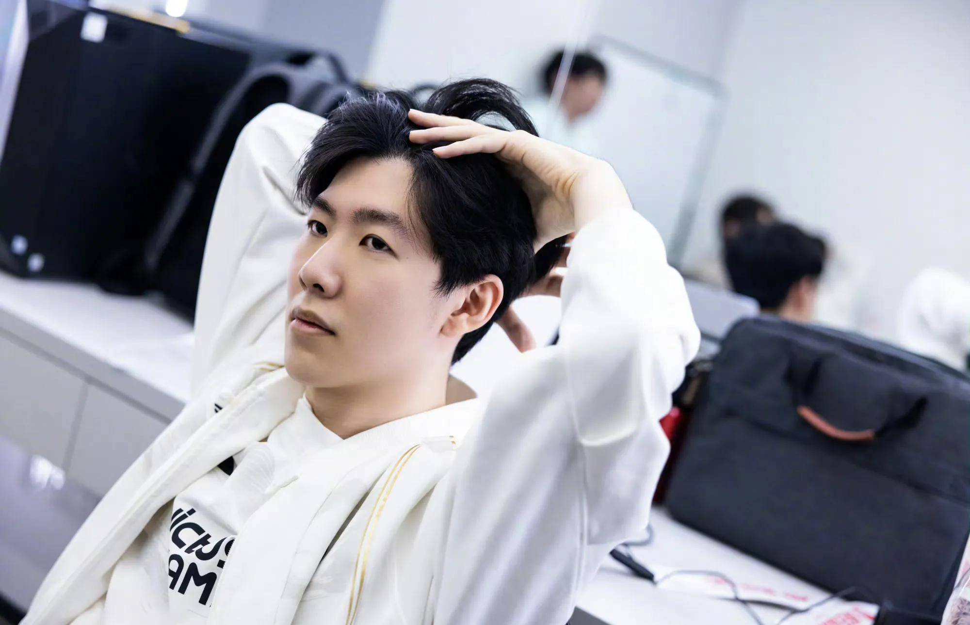 2016年11月：小熊队老将捕手大卫·罗斯在世界大赛第七战击出本垒打完美退役。